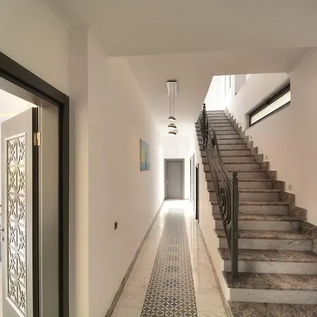 Korunakli Avangard Vilă Islamlar (Mediterranean)