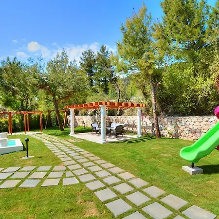 Villa Korunakli Avangard Islamlar (Mediterranean)