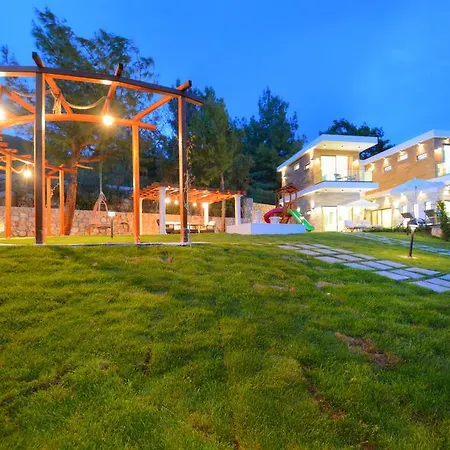 Korunakli Avangard Villa Islamlar (Mediterranean)